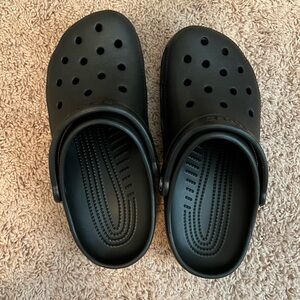 BRAND NEW Crocs - Black - Size M7 W9